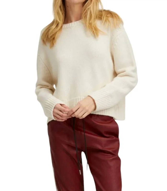Heavy Classic Crew Neck Sweater In Chalk Refined Women's Velvet