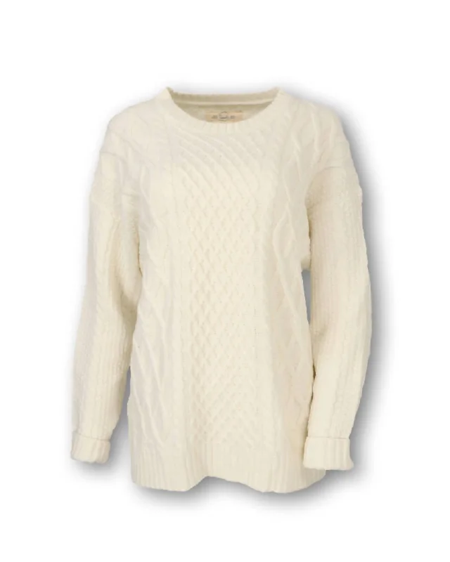 Women's Cable Knit Sweater In Cream Compression