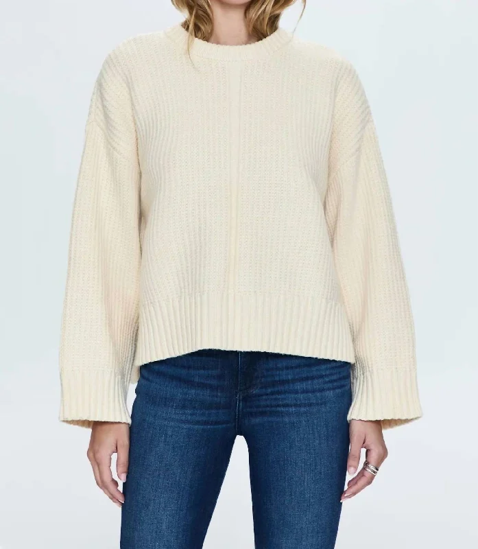 Leigh Sweater In Ivory Relaxed Women's 