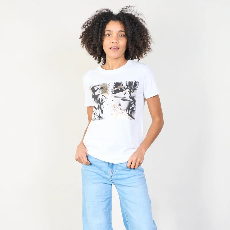 Graphic print t-shirt with relaxed fit wholesale purpose