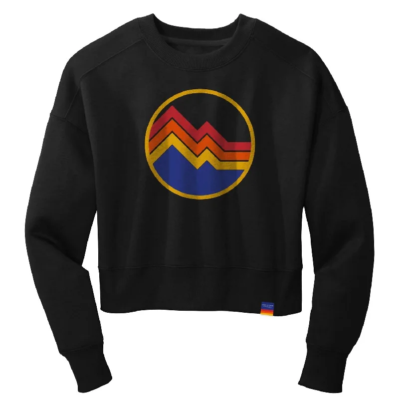 Women's Circle Mountains Cropped Crew Top In Black garde