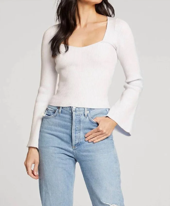 Crilla Sweater In Vanilla Classic Women's Pin - striped