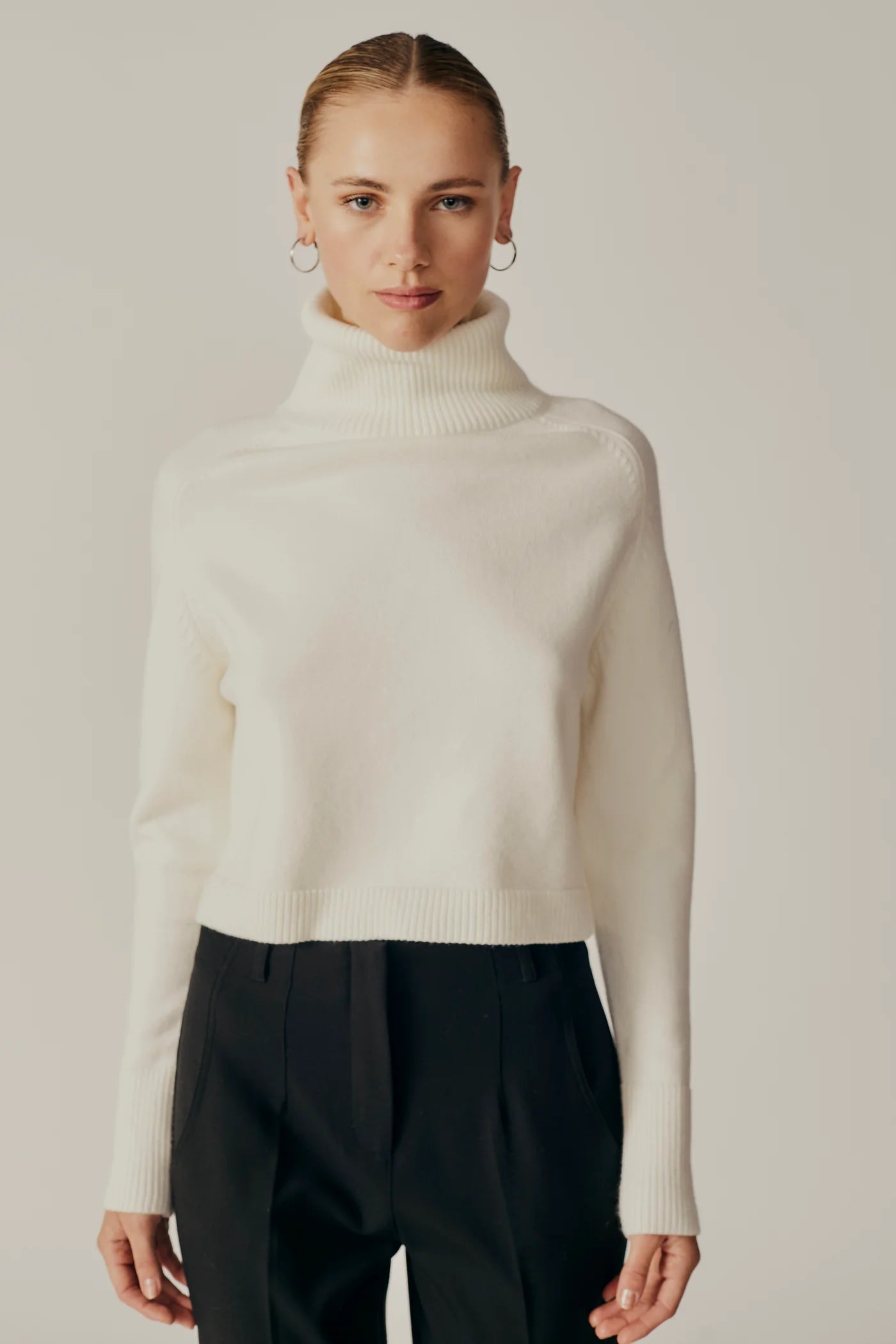Pugliese Turtleneck Sweater - Ecru Athletic Women's High - 