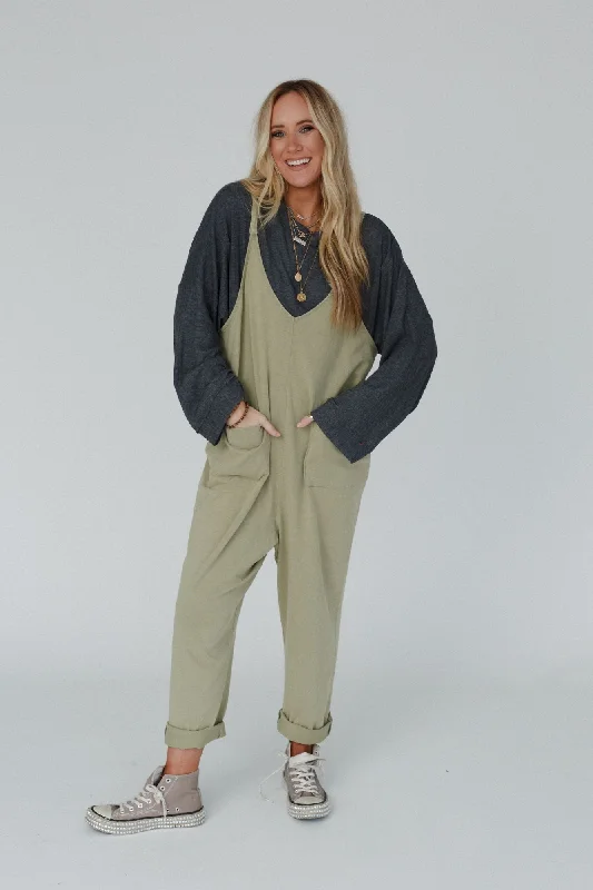 Mitzy V Neck Jumpsuit - Sage Sleek Women's 