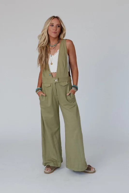 Radiant Plunge Solid Jumpsuit - Olive Luxurious Women's High -  end
