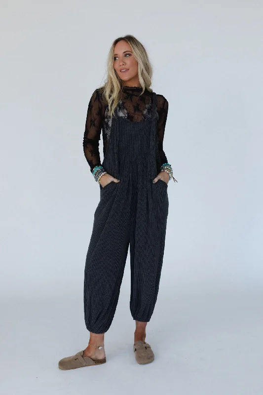 The Nest Tazzlynn Textured Jumpsuit - Charcoal European