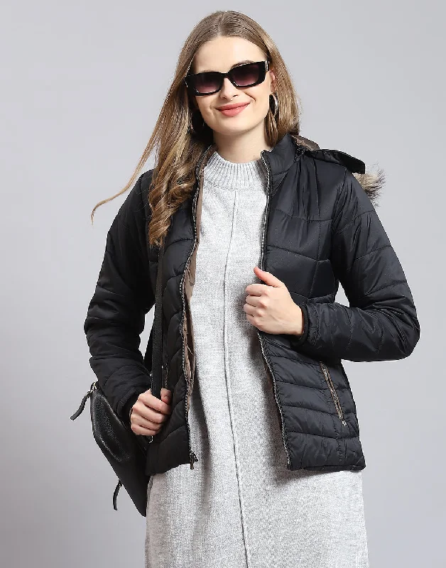 Women Black Solid Hooded Full Sleeve Heating Jacket Sleek Women's Metallic